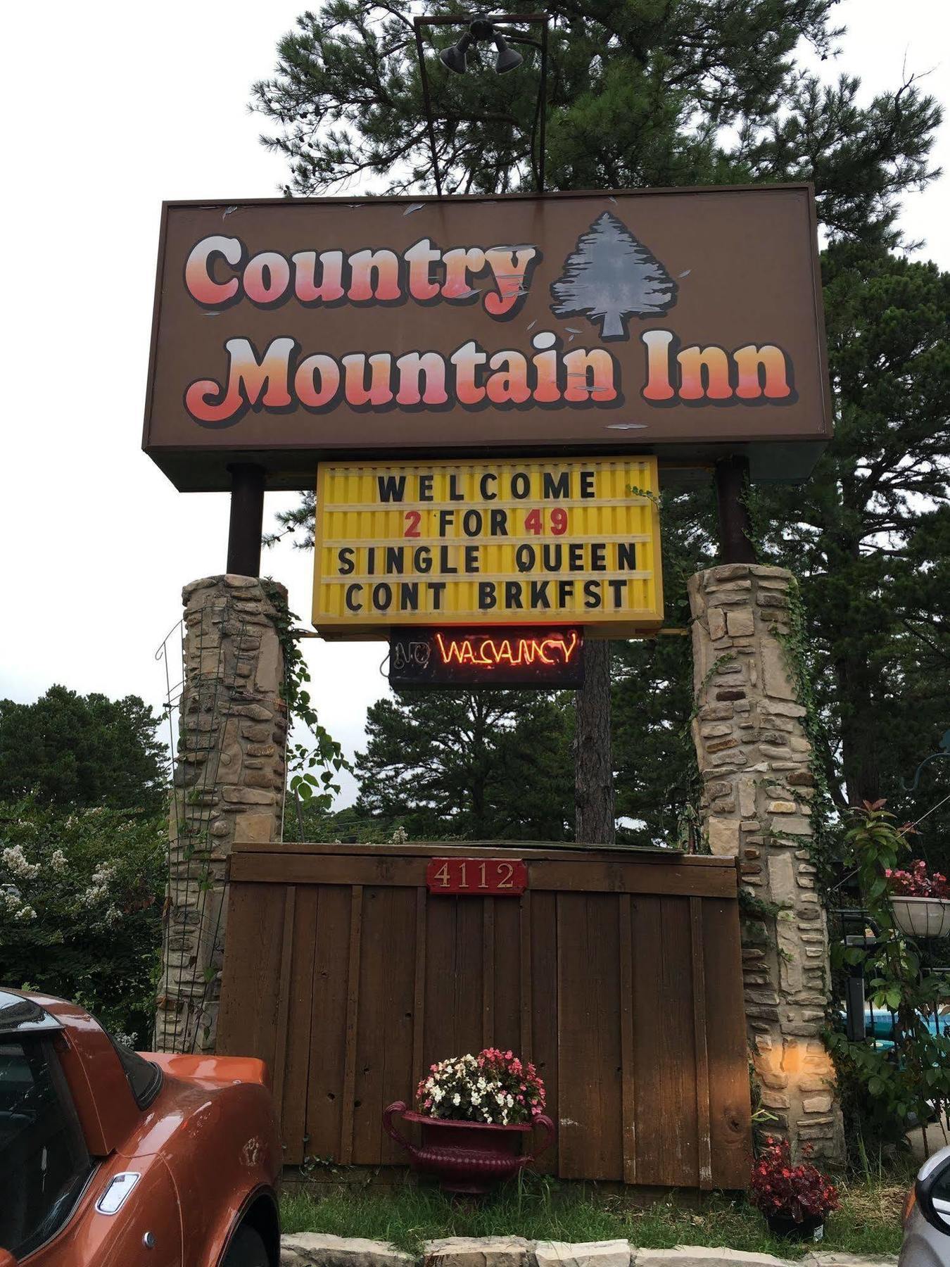Country Mountain Inn Eureka Springs Exteriör bild